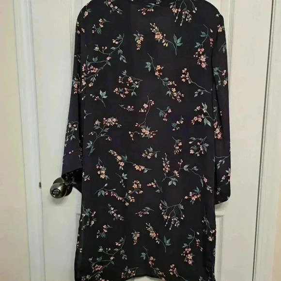 New Tahari Floral Open Top Kimono  Style Blue Small Medium Lightweight Shirt - Picture 14 of 16